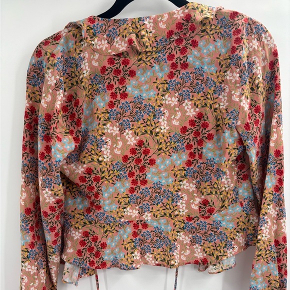 INTERMIX Silk printed Floral Ruffle Blouse Top Tie Front V-Neck Boho size 2 - Picture 9 of 16